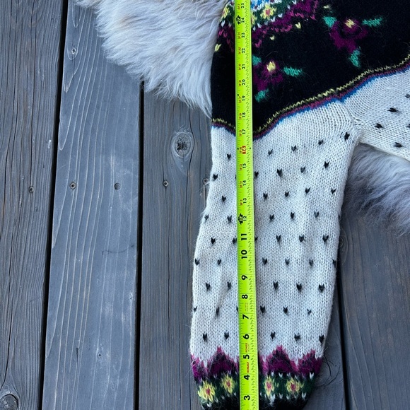 Vintage Fair Isle Nordic Sweater - Picture 10 of 10
